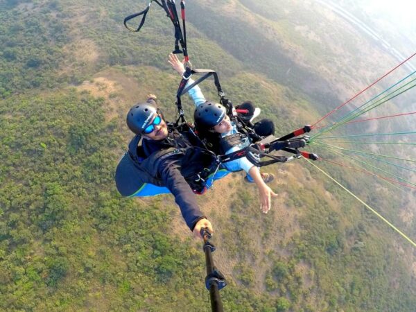paragliding in kamshet near lonavala mumbai and pune